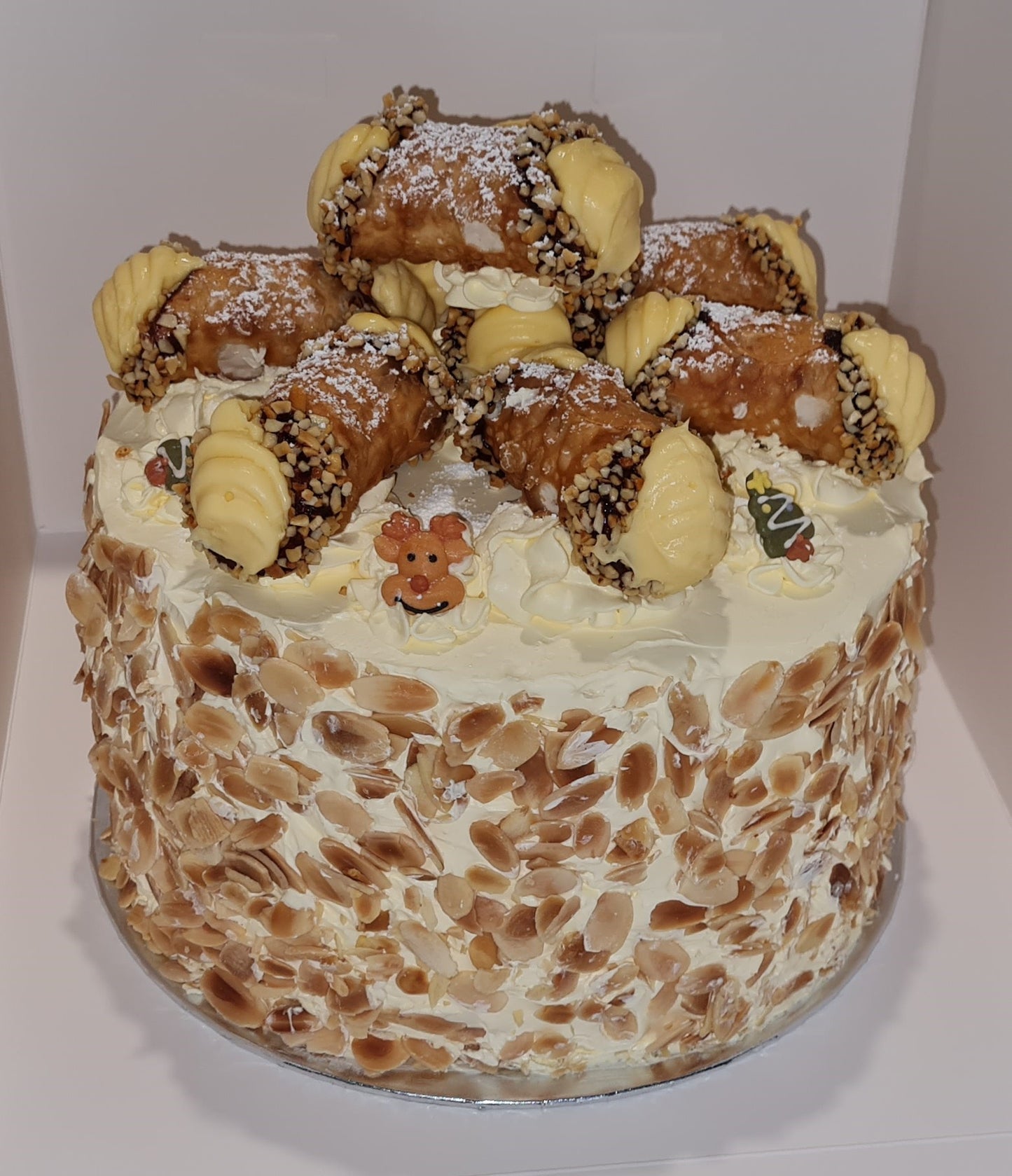 Cannoli Tower Cake