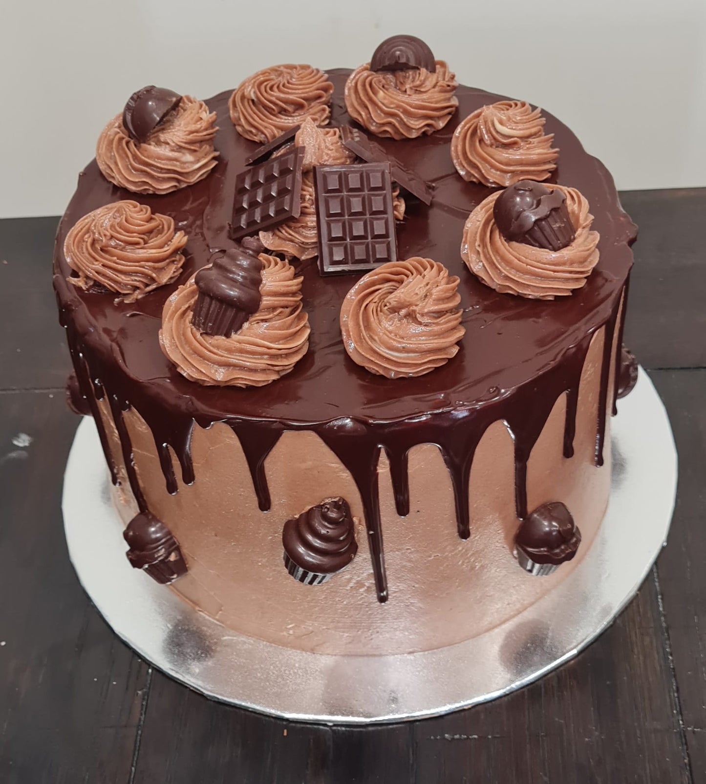 Chocolate Drip Cake